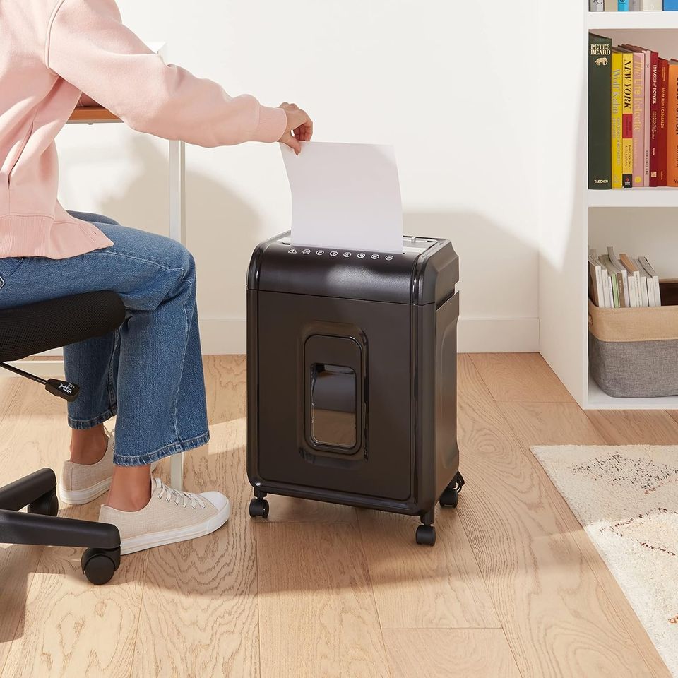 12-Sheet High-Security Micro-Cut Paper Shredder