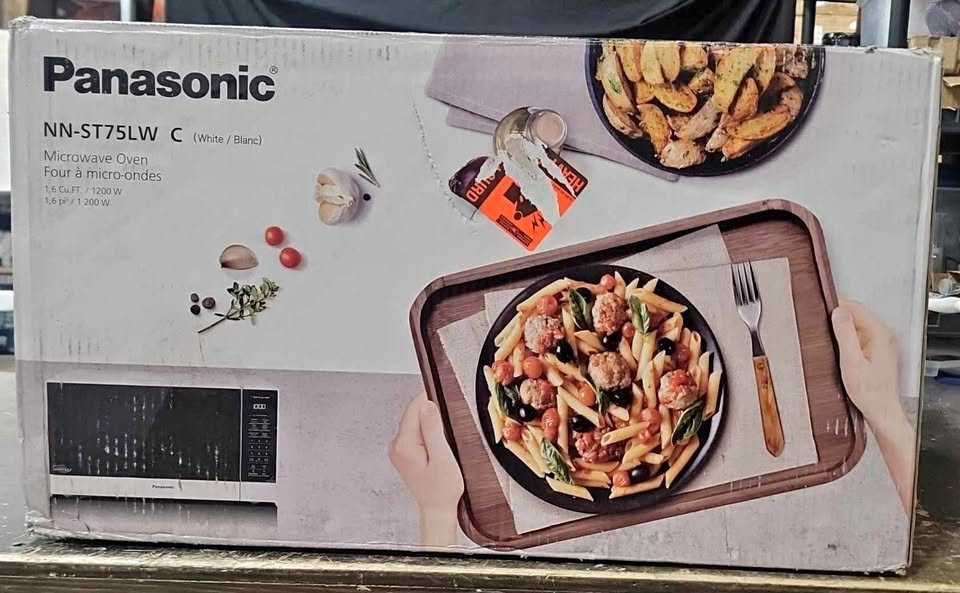 Panasonic Family Size Genius 1.6 cu. ft. Microwave Oven