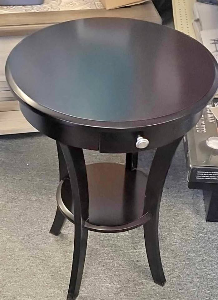 27"H Sasha Accent Table - Cappuccino