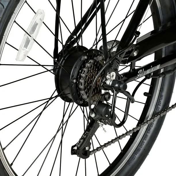 26" Hyper Men's 36V Electric Cruiser E-Bike with Pedal-Assist