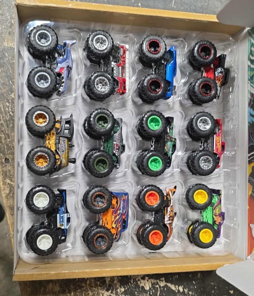 12 Pack Hot Wheels Monster Trucks 1:64