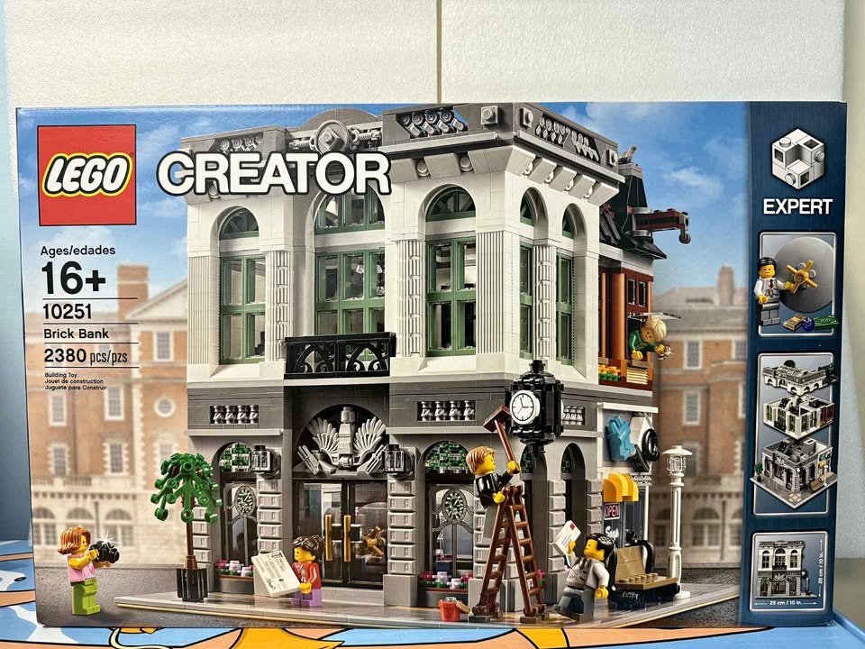 LEGO Creator - Brick Bank - 10251