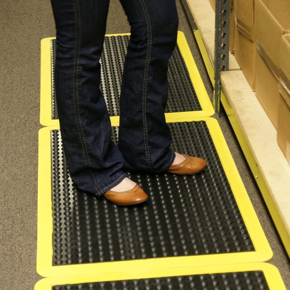 2' x 3' Bubble-Top Anti-Fatigue Floor Mat