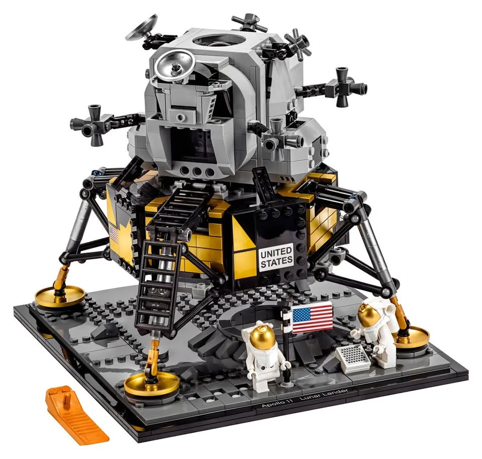 LEGO Creator - NASA Apollo 11 Lunar Lander - 10266