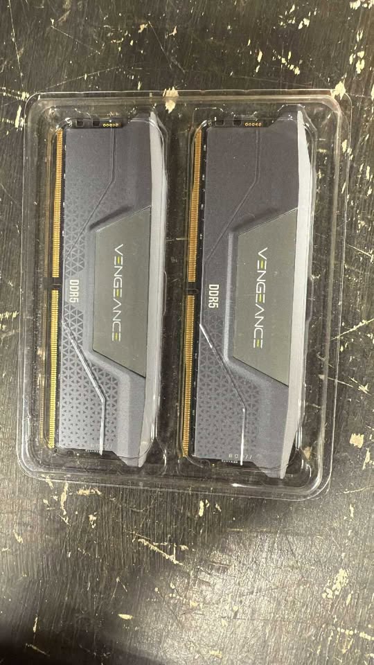 Corsair Vengeance RGB DDR5 64GB 6000MHz Intel Memory